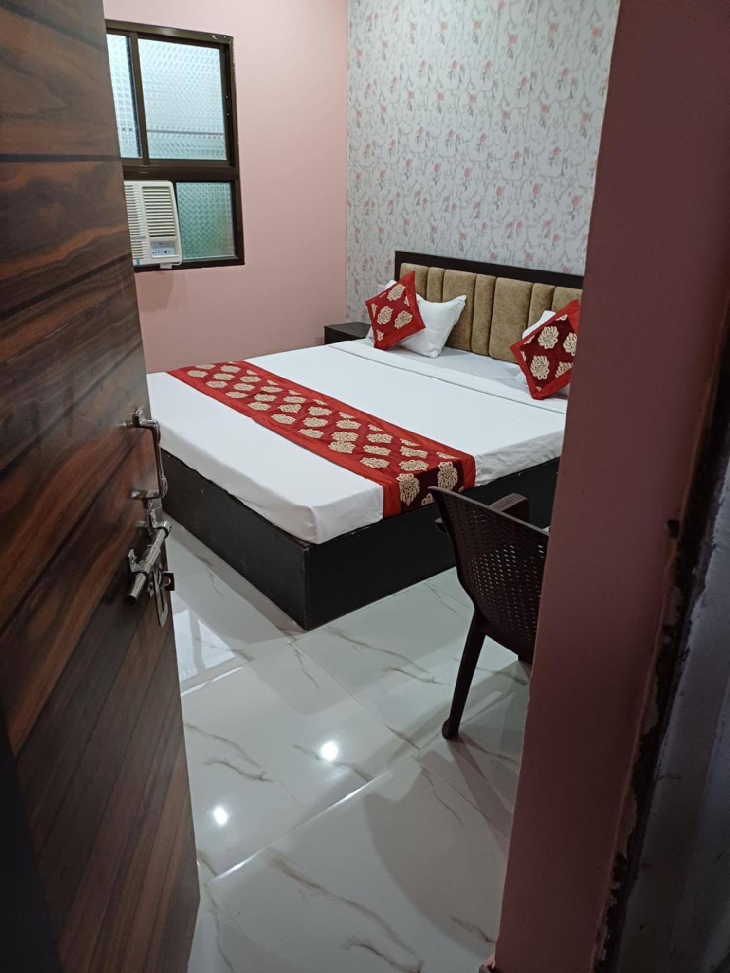 Baba Paying Guest House Waranasi Zewnętrze zdjęcie