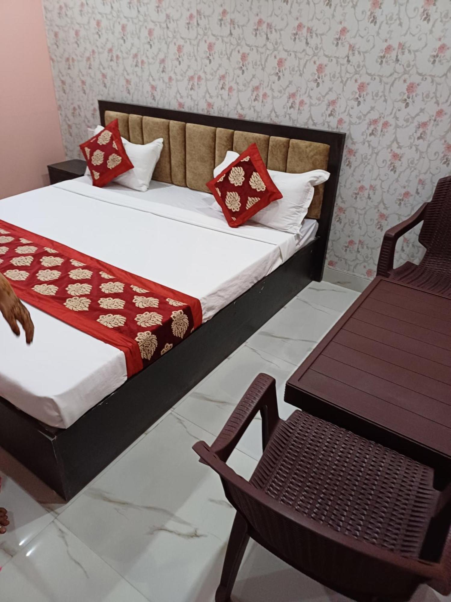 Baba Paying Guest House Waranasi Zewnętrze zdjęcie